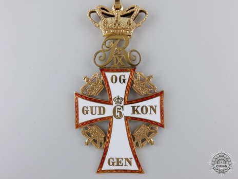 II Class Commander in Gold (Frederik IX) Obverse 