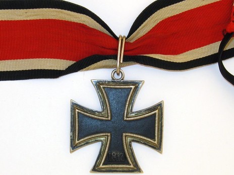 Knight's Cross of the Iron Cross, by C. E. Juncker (unmarked, non-magnetic) Reverse