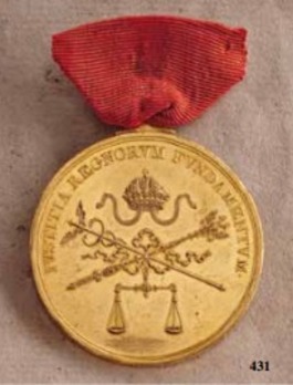 Merit and Honour Civil Medal "IVSTITIA REGNORVM FVNDAMENTVM", Type I, Large Gold Medal 