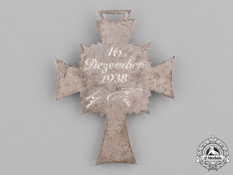 Cross of Honour of the German Mother, in Silver Reverse
