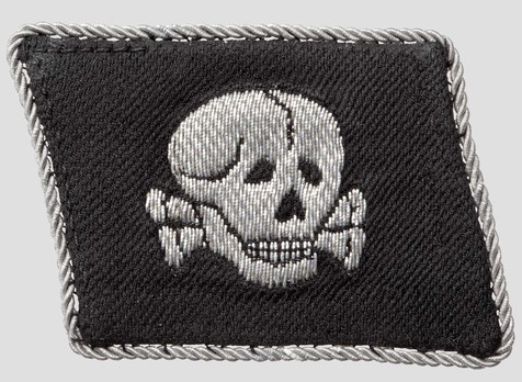 Waffen-SS 'Totenkopf' Division Officer Collar Tab (Horizontal pattern) Obverse