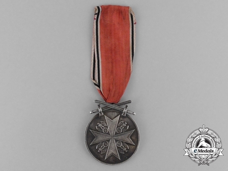 Silver Merit Medal with Swords (Gothic version) Obverse