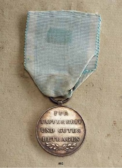 Military Honour Medal, Type I, in Silver Reverse