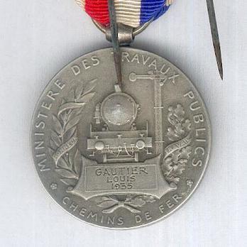 Silver Medal (with locomotive clasp, stamped "O. ROTY," 1913-1939) Reverses