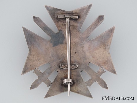 II Class Knight Breast Star (with Swords) Reverse