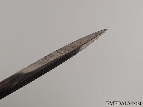 German Army Unmarked Orange Grip Officer’s Dagger Blade Tip Detail