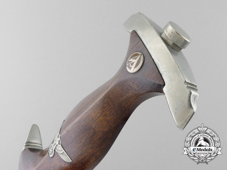 NSKK M33 Service Dagger by W. Kober Pommel Detail