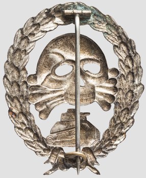 Legion Condor, Tank Badge, in Silver Reverse