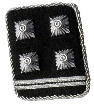 Waffen-SS Obersturmbannführer Collar Tabs Obverse