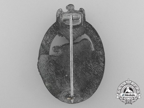 Panzer Assault Badge, in Silver, by Hymmen Reverse
