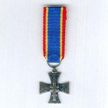 Miniature Continuation War Cross (with silver sword) Obverse