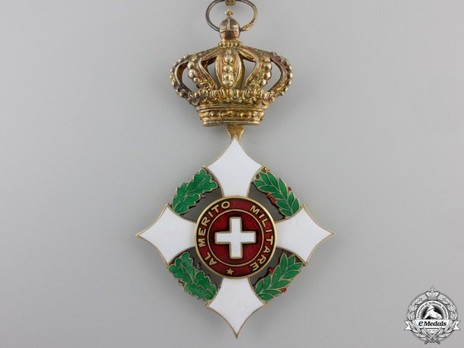Military Order of Savoy, Type II, Grand Officer (in silver-gilt) Obverse