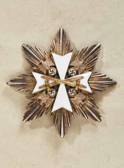 I Class Breast Star with Swords Obverse