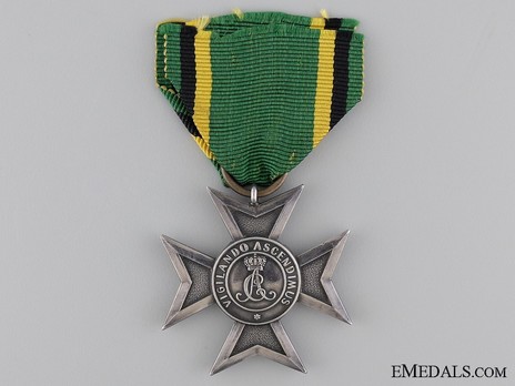 Order of the White Falcon, Type II, Civil Division, Silver Merit Cross (1878-1901 version) Obverse