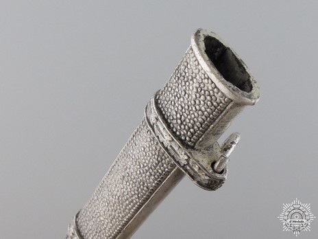 German Army E. & F. Hörster-made Miniature Officer’s Dagger Scabbard Throat Detail