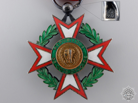 National Order of Côte d'Ivoire, Knight  Obverse