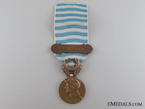 Bronze Medal (with "LEVANT" clasp, stamped "GEORGES LEMAIRE") Obverse