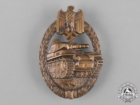 Panzer Assault Badge, in Bronze, by K. Wurster (in tombac) Obverse