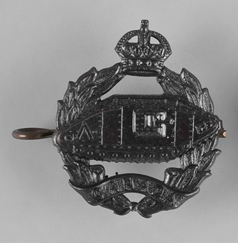 Canadian Armoured Corps Collar Badge Obverse