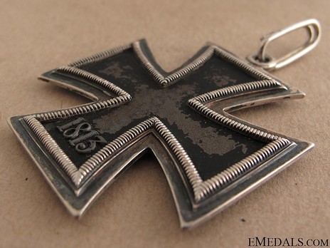 Knight's Cross of the Iron Cross, by Klein & Quenzer (800) Reverse