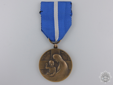Medal for Humanity, Bronze Medal Obverse