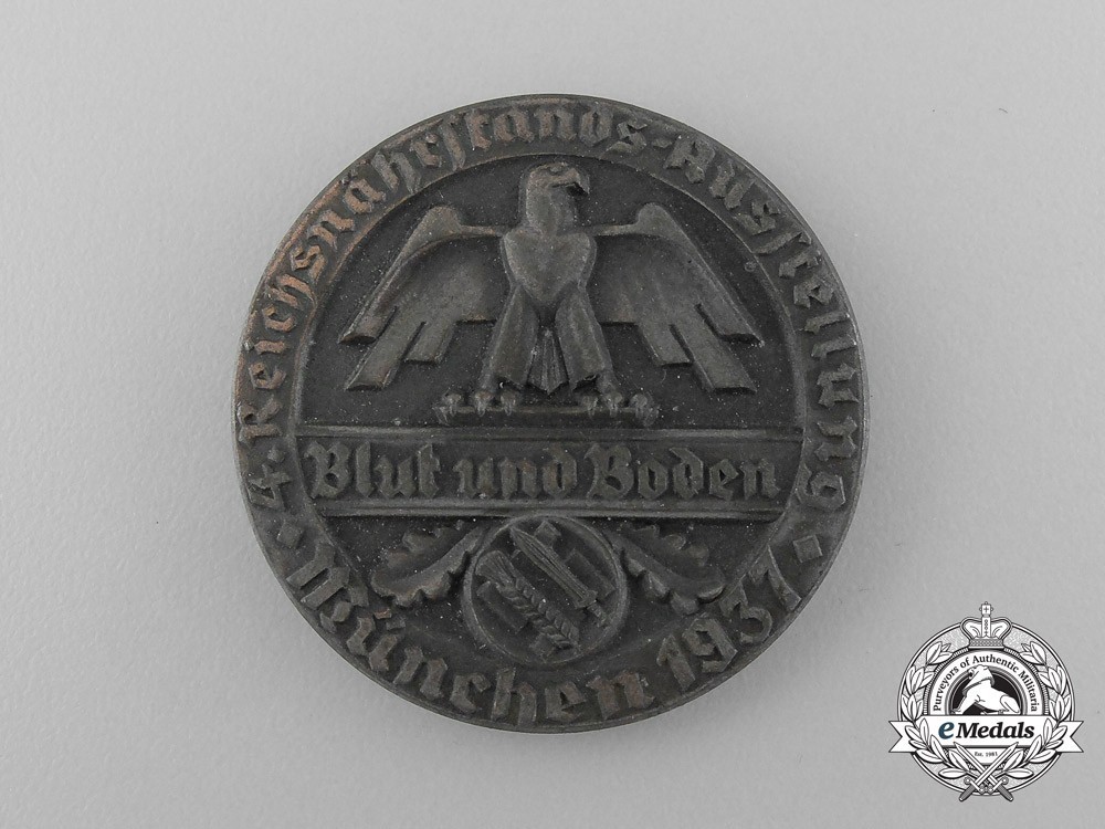 Exhibition+badge+munich%2c+1937+%28frischquarg+mager%29+1