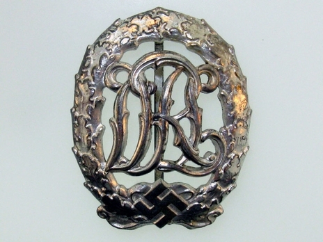 DRL Sports Badge, in Silver Obverse