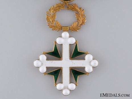 Order of St Maurice and St. Lazarus, Officer's Cross (with wreath) Obverse