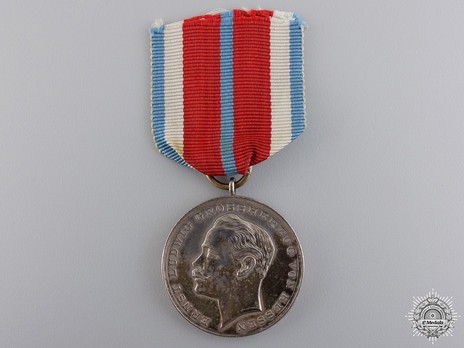 General Honour Decoration for Life Saving (for saving of human life) Obverse