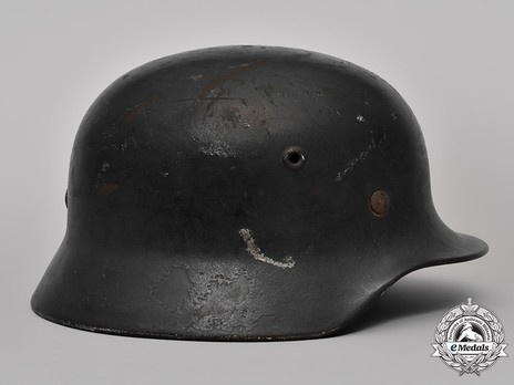 Luftwaffe Steel Helmet M40 Right Side