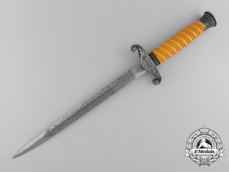German Army Richard Plümacher-made Double-Etched Officer’s Dagger Reverse