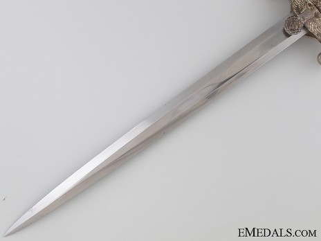German Army E. & F. Hörster-made Early Version Officer’s Dagger Obverse Blade Detail