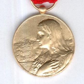 Bronze Medal (with French and Dutch inscription, stamped "ALF. MAUQUOY") Obverse