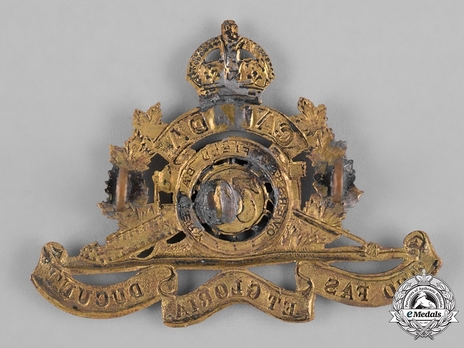 Other Ranks Cap Badge 70th Overseas Field Battery Reverse