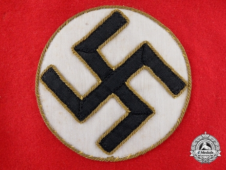 NSDAP Mitarbeiter Type II Reich Level Armband Detail