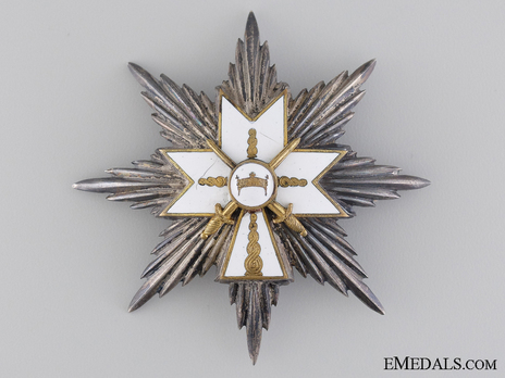 I Class Grand Officer Breast Star (with swords) Obverse