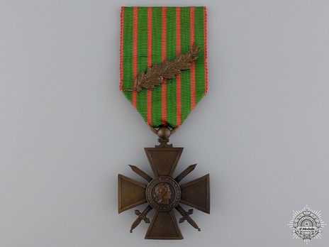 Bronze Cross (with bronze palm clasp, 1914-1915) Obverse