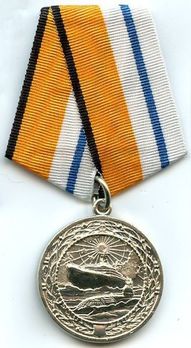 Naval Merit in the Arctic Circular Medal Obverse