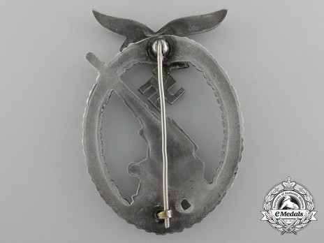 Luftwaffe Flak Badge, by Unknown Maker (in tombac) Reverse