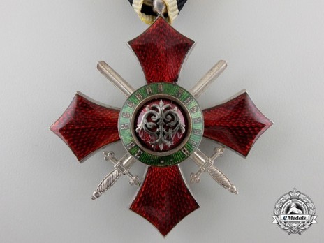 Order of Military Merit, V Class (1900-1944) Obverse