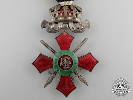 Order of Military Merit, V Class (with crown 1900-1944) Obverse