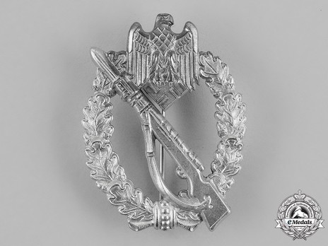 Infantry Assault Badge, by Gottlieb & Wagner (in silver) Obverse