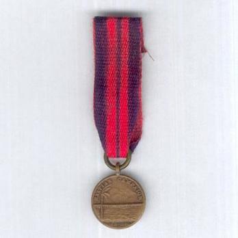 Miniature Bronze Medal (for Marine Corps) Obverse