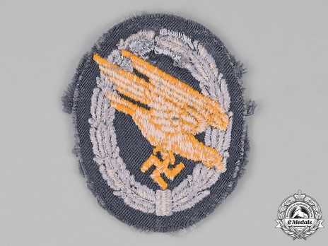 Luftwaffe Paratrooper Badge, in Cloth Reverse