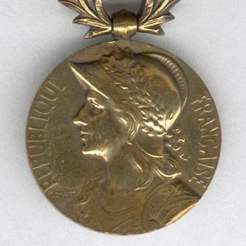 Bronze Medal (with "DARDANELLES" clasp, stamped "GEORGES LEMAIRE" "E M LINDAUER") (Bronze gilt) Obverse
