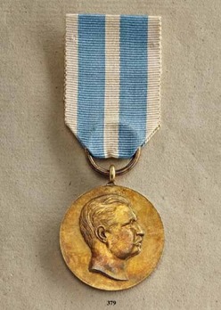 Merit Medal for Art, Science, Industry, and Agriculture, I Class Gold Medal Obverse