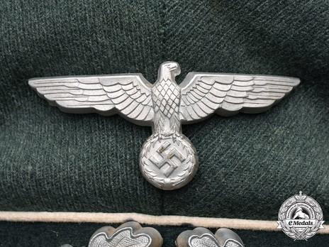German Army Infantry NCO/EM's Visor Cap Eagle Detail