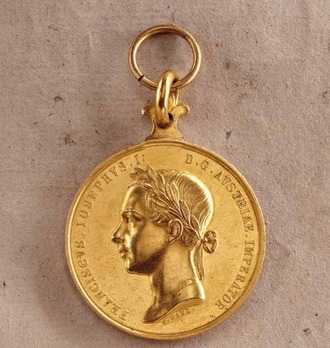 Civil Honour Medal "MERITIS", Type II, II Class Gold