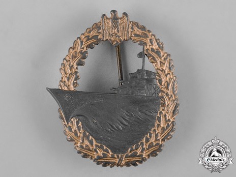 Destroyer War Badge, by W. Hobacher Obverse