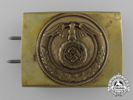 SA Enlisted Ranks Belt Buckle (with mobile swastika) (brass & maker marked version) Obverse